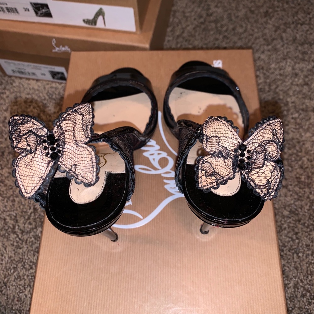 Red bottom sandals - Picture 6 of 7
